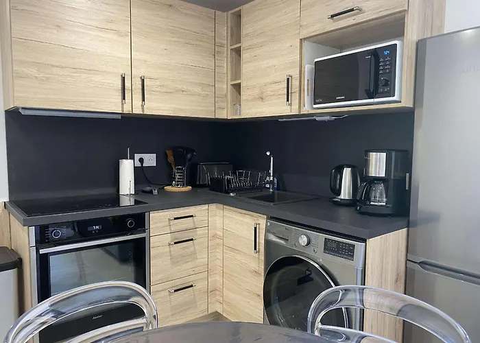 דירה T2 Renove Avec Climatisation Et Internet, Proche Centre Et Etang De Thau - Fr-1-553-193