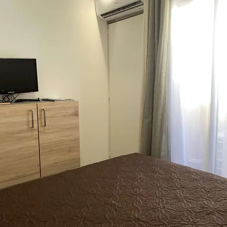 T2 Renove Avec Climatisation Et Internet, Proche Centre Et Etang De Thau - Fr-1-553-193 * بالاروك ليه بان