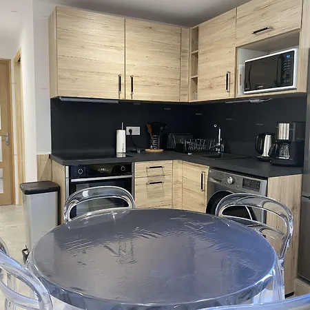 T2 Renove Avec Climatisation Et Internet, Proche Centre Et Etang De Thau - Fr-1-553-193 شقة *